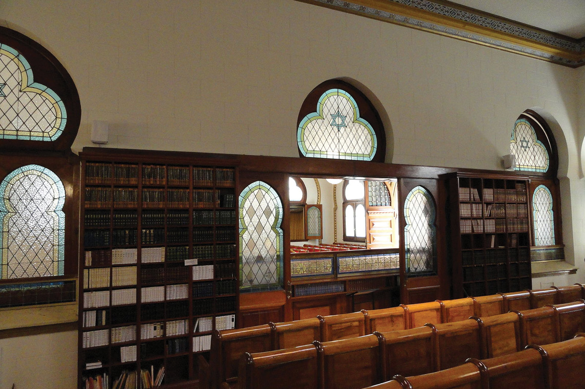 Read more about the article נשים בתפילת מוסף ותפילות שאינן מחויבות